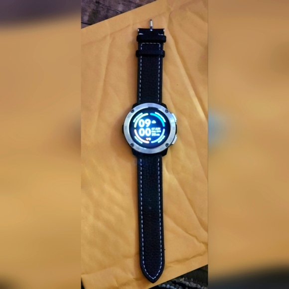 Itech Gladiator 2 Bluetooth Smartwatch - Silver Bezel - Picture 5 of 11